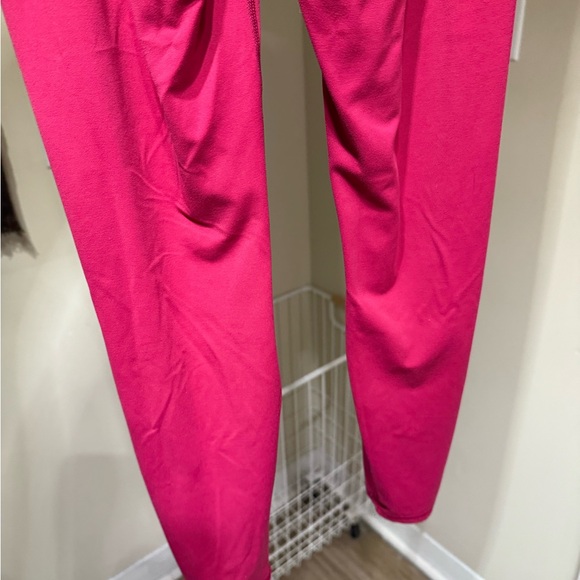 Left on Friday pink leggings - Picture 6 of 9